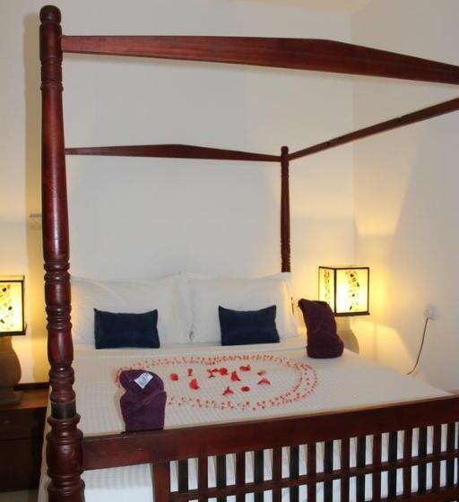 غرفة سوبيريور مطلة على حمام السباحة, Villa Kapuru