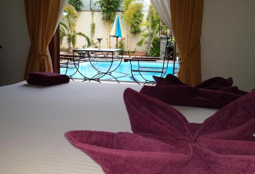 غرفة ديلوكس مطلة على حمام السباحة, Villa Kapuru