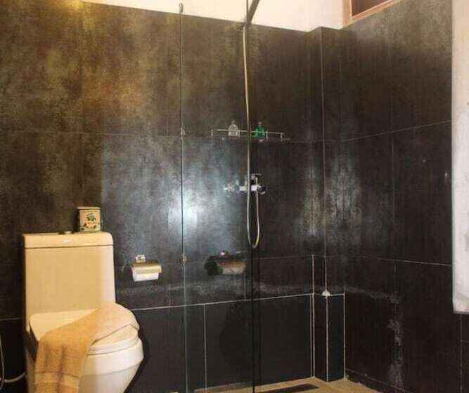 غرفة سوبيريور مطلة على حمام السباحة, Villa Kapuru