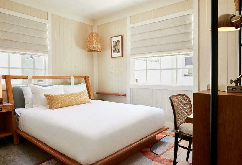 غرفة قياسية, Life House, South Of Fifth