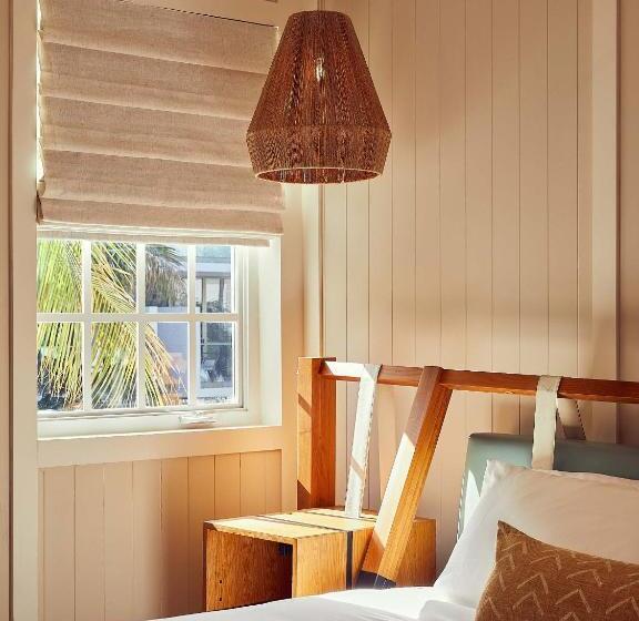 إستوديو قياسى, Life House, South Of Fifth