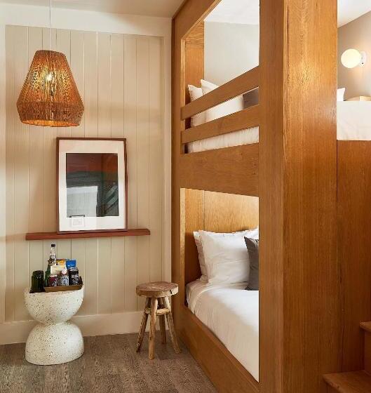 جناح عائلي, Life House, South Of Fifth