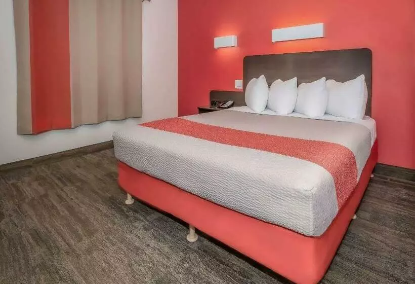 اتاق استاندارد, Motel 6 Saskatoon, Sk