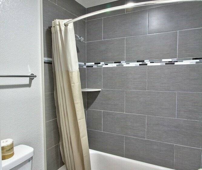 Номер Стандарт 2 Двуспальные Кровати, Coastal Valley Inn