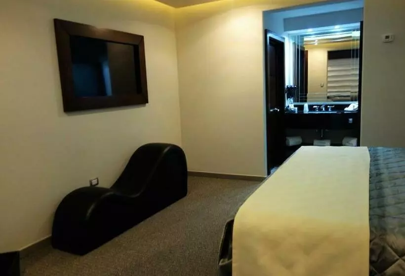 ハイドロマッサージバス付きスイート, Motel Marche