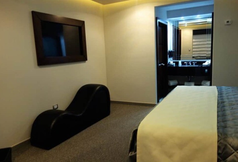 スイート, Motel Marche