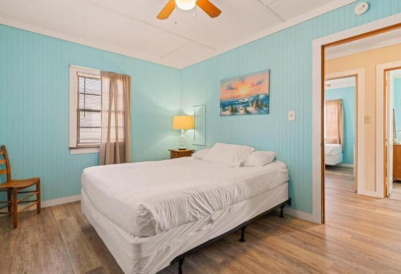 Хижина, Oceanside Court By Kees Vacations