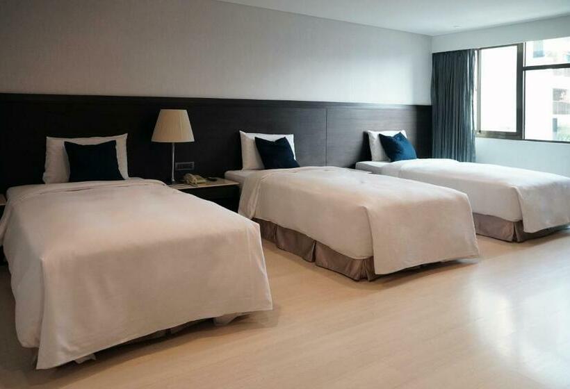 اتاق استاندارد سه نفره, Talmud Hotel Kaohsiung Loveriver