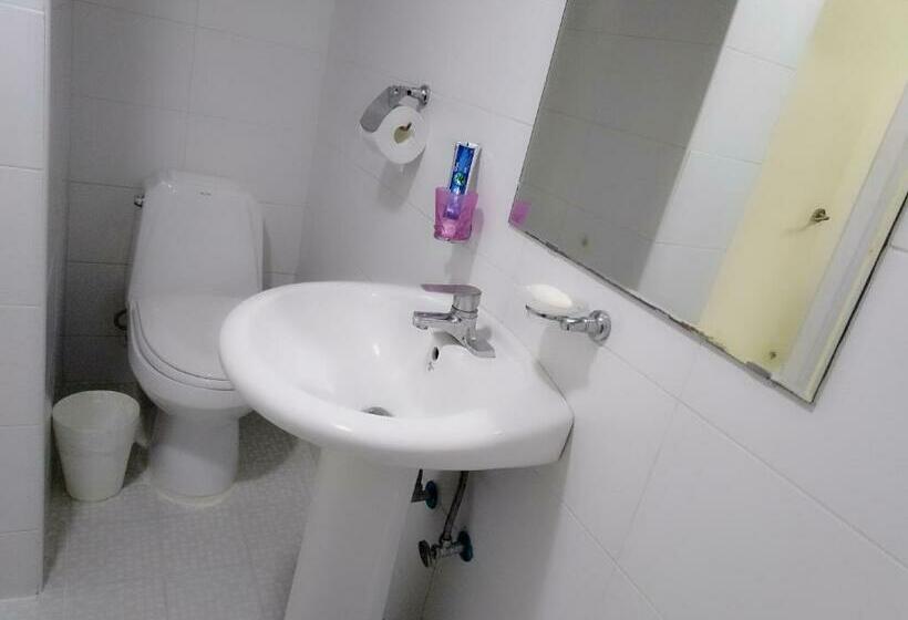 غرفة قياسية ثلاثية, Slow Citi Guest House