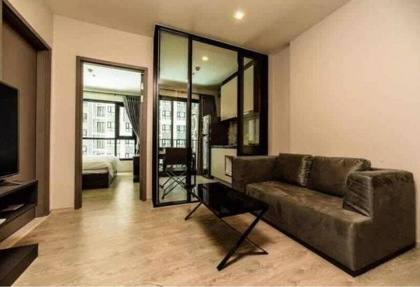 1 Bedroom Apartment Sea View, The Base Central Pattaya Holiday Ml