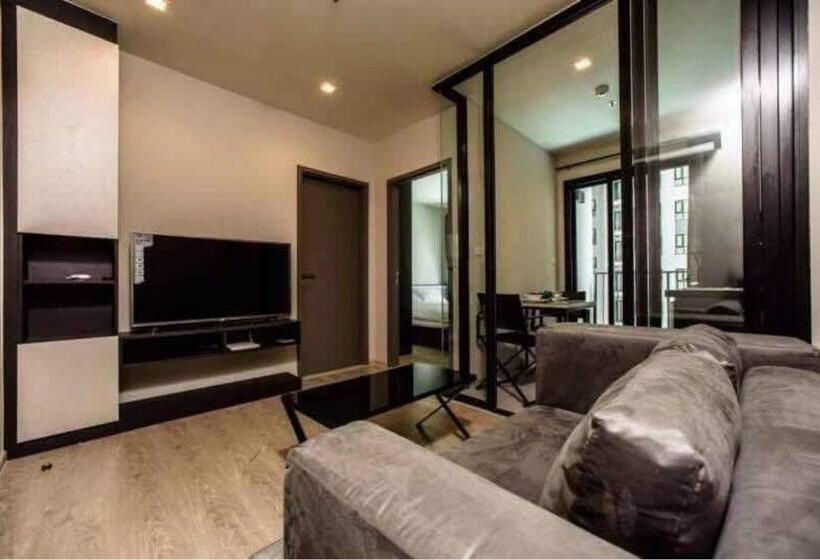 1 Bedroom Apartment Sea View, The Base Central Pattaya Holiday Ml