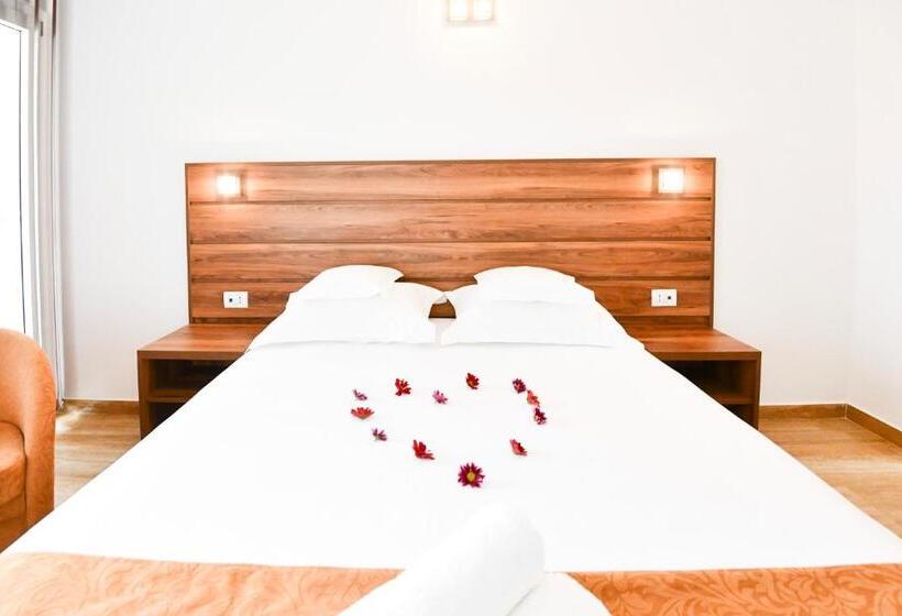 اتاق لوکس, Complex Tismana All Inclusive