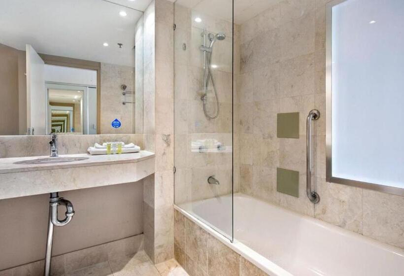 Четырехместный Номер Deluxe, Deluxe Twin Studio In Surfers Paradise   Coasthm