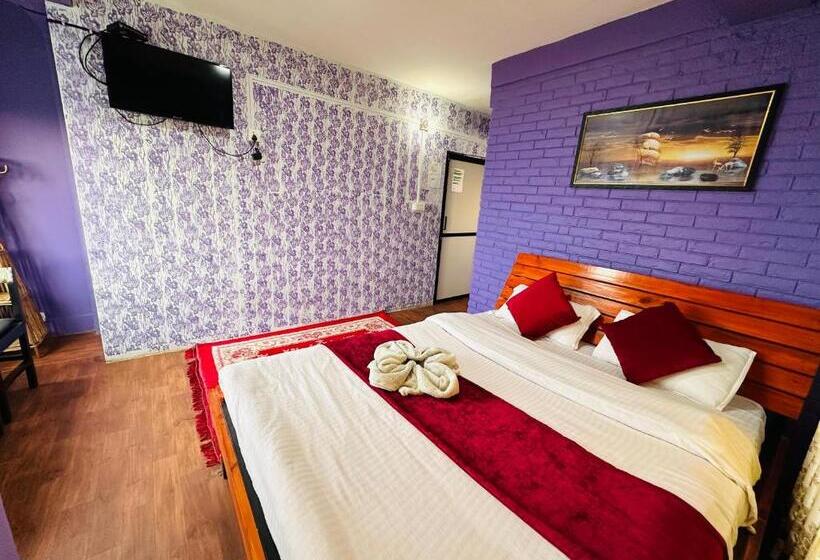 اتاق استاندارد, Mountains Mirror