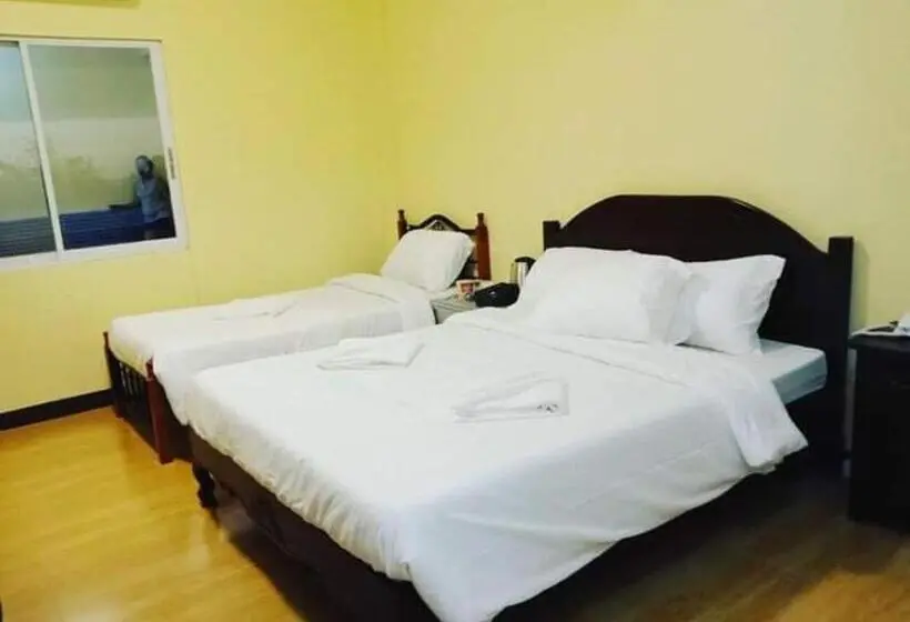 Standard Kolmen Hengen Huone, Casa Venicia Caticlan