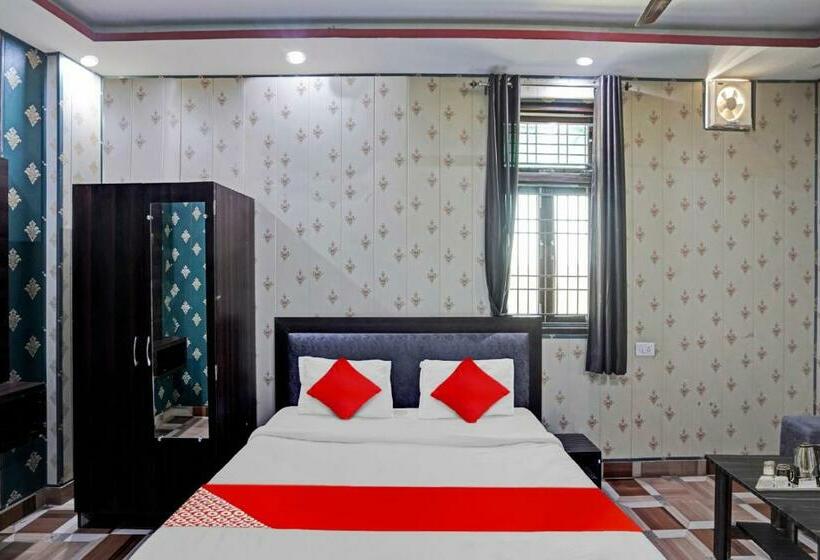 غرفة كلاسيكية ثلاثية, Oyo Flagship 80914 S L Galxy