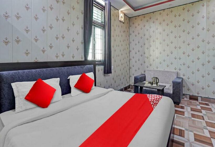 트리플 클래식 룸, Oyo Flagship 80914 S L Galxy