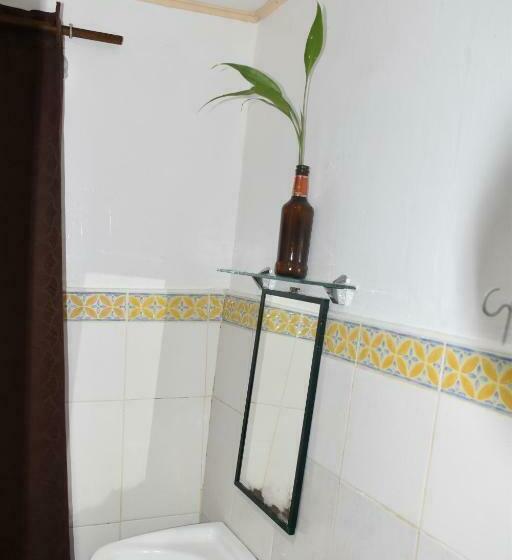 Standard Bungalow, Roy S Rendezvous Boracay