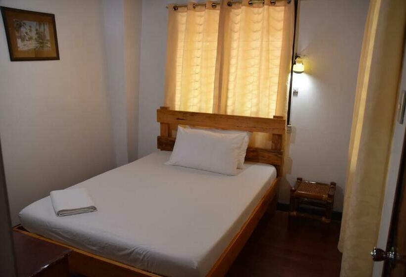 Standard Bungalow, Roy S Rendezvous Boracay