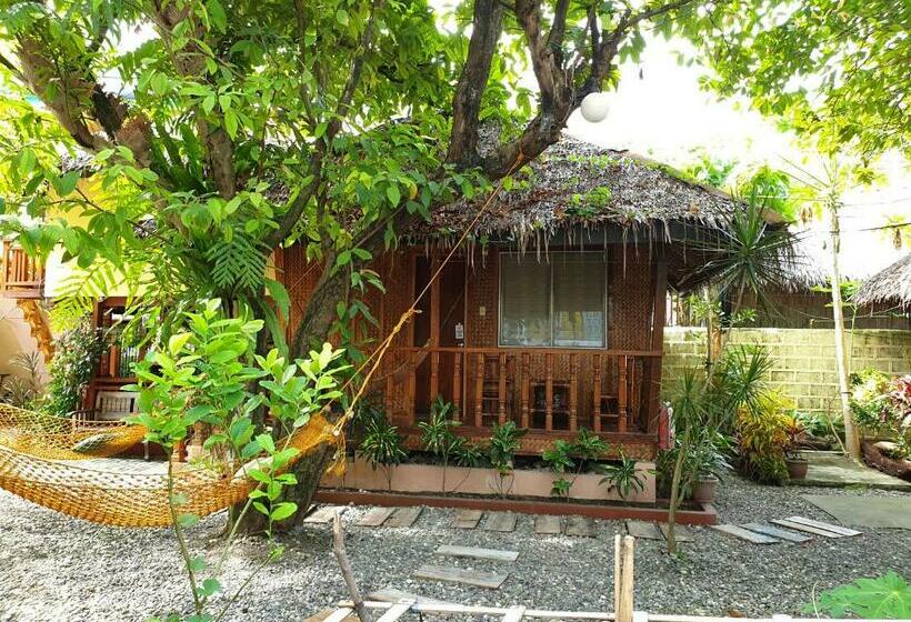 Standard Bungalow, Roy S Rendezvous Boracay