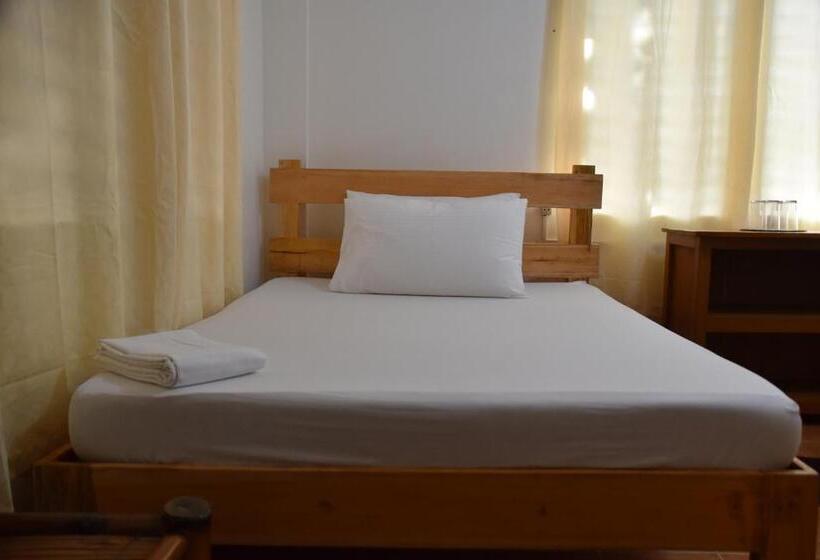 Familienzimmer, Roy S Rendezvous Boracay