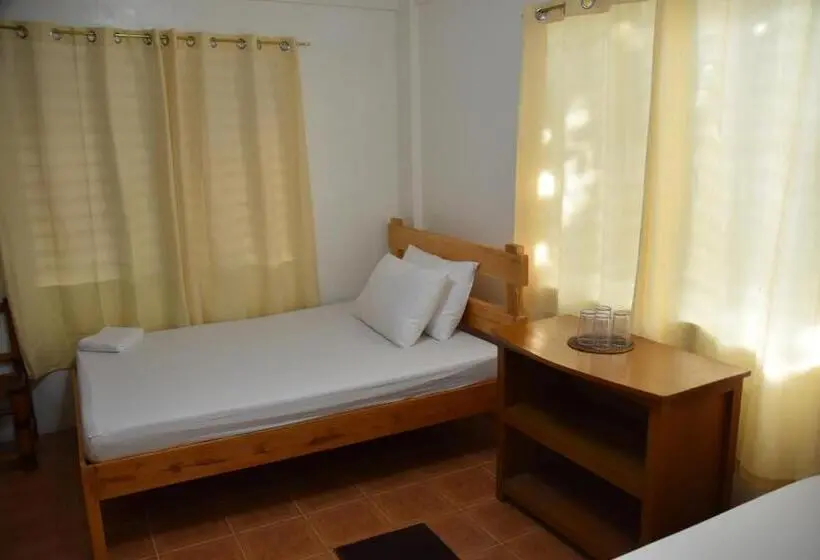ファミリールーム, Roy S Rendezvous Boracay
