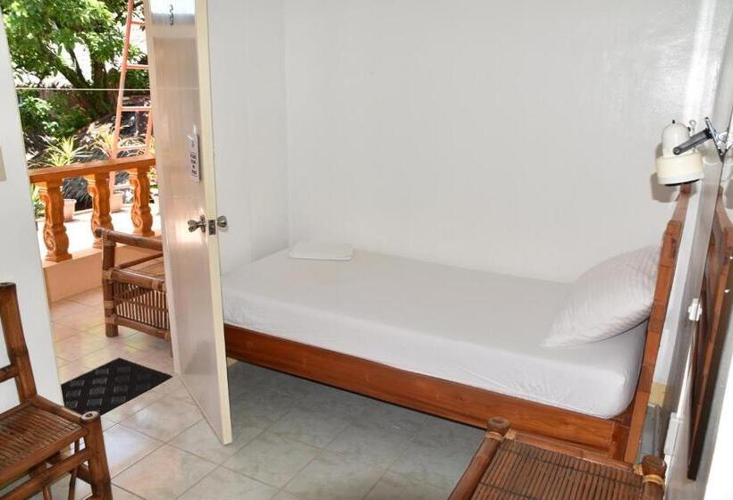 Номер Стандарт с Балконом, Roy S Rendezvous Boracay
