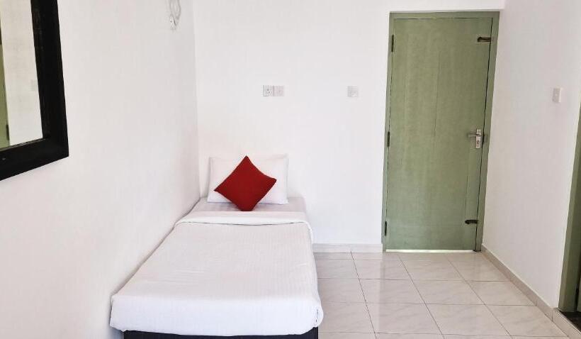 Трехместный Номер Deluxe, Chill Hill Hikkaduwa