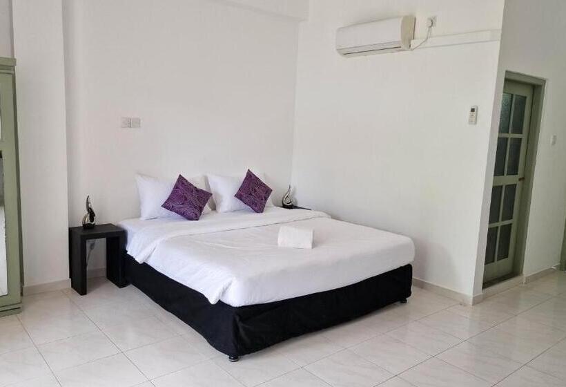 Трехместный Номер Deluxe, Chill Hill Hikkaduwa