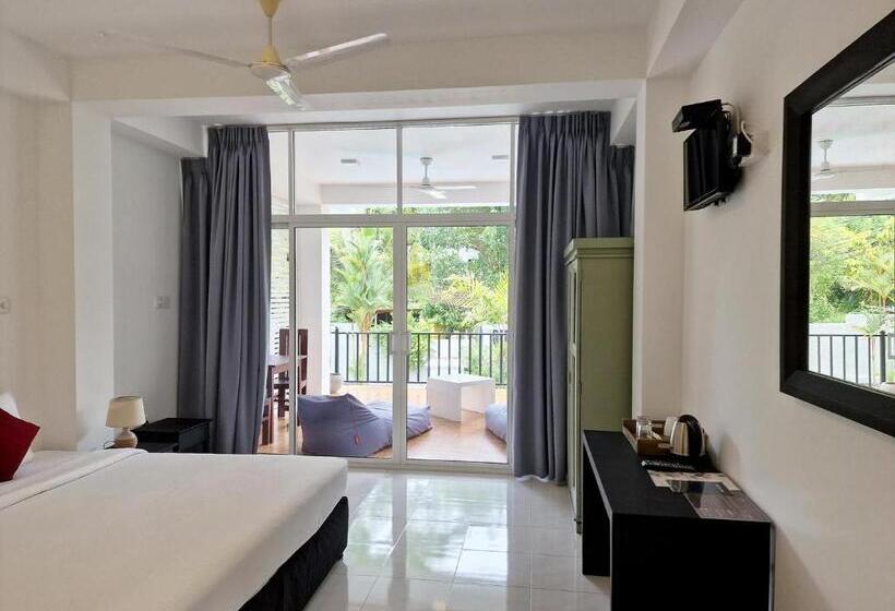 Номер Deluxe Кровать Кинг, Chill Hill Hikkaduwa