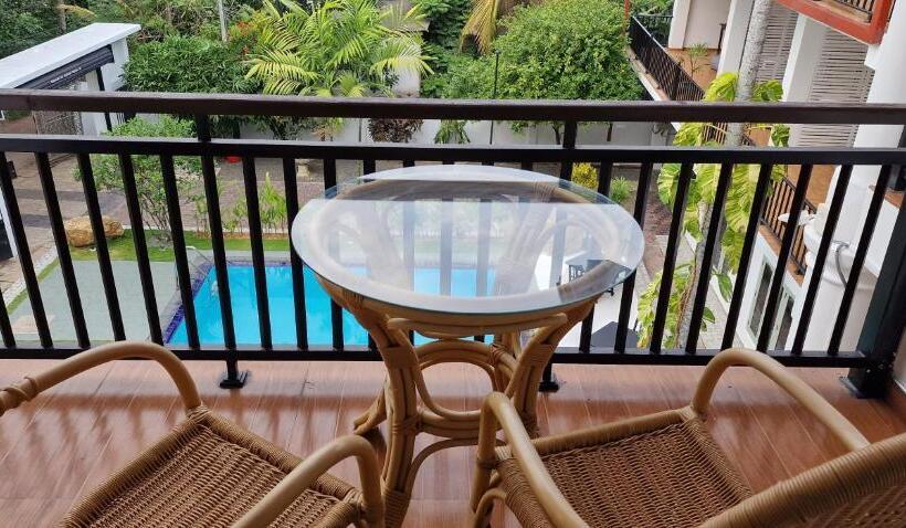 Студио Стандарт с Балконом, Chill Hill Hikkaduwa