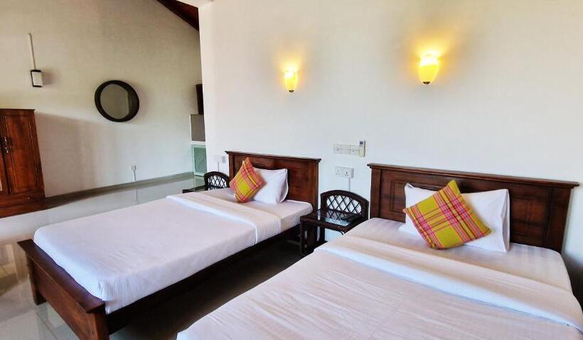 Студио Стандарт с Балконом, Chill Hill Hikkaduwa