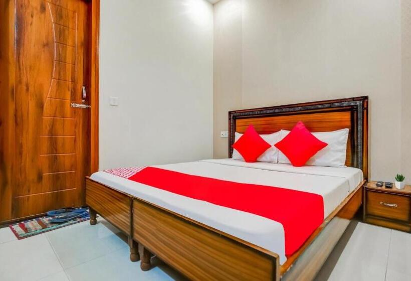 Habitació Triple Clàssica, Flagship Su Casa