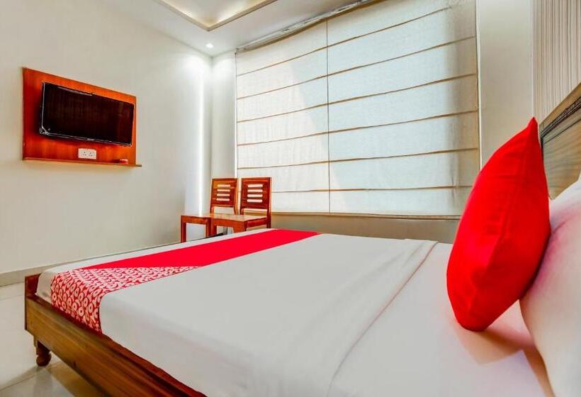 Habitació Triple Clàssica, Flagship Su Casa