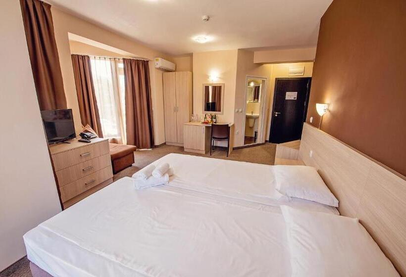 デラックストリプルルーム, Santa Maria