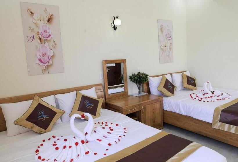 اتاق استاندارد چهارنفره با بالکن, Thanh Trang