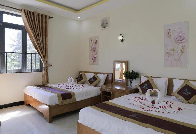 اتاق استاندارد چهارنفره با بالکن, Thanh Trang