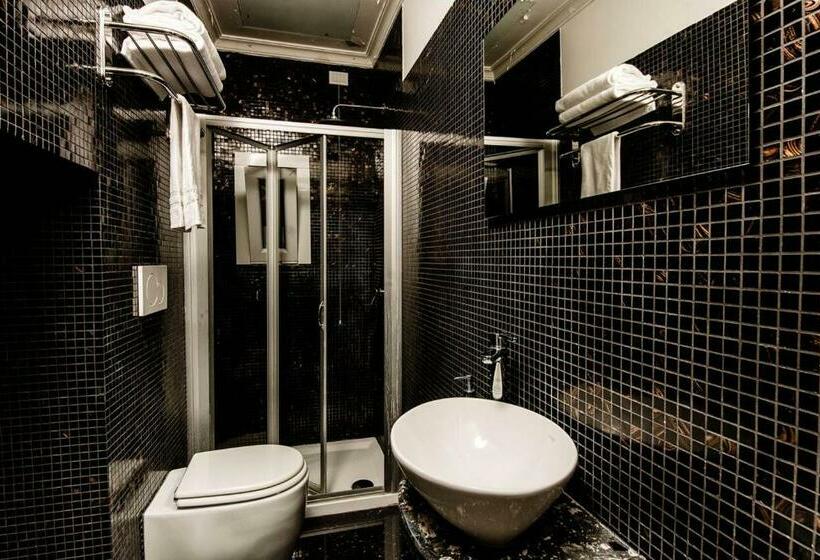 اتاق استاندارد یک نفره, Friendship Palace