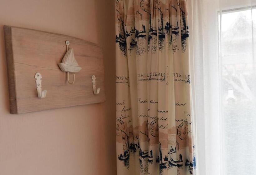 استودیوی استاندارد, Palanga Pas Vidute