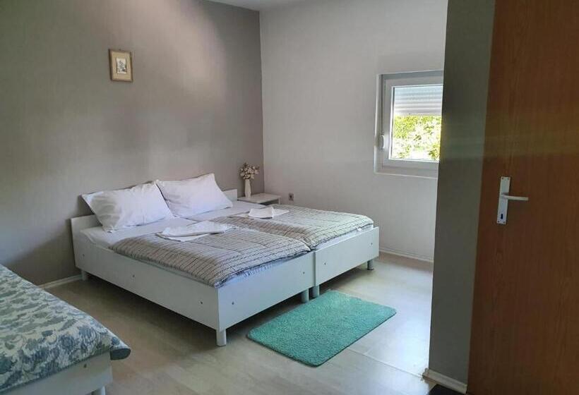 اتاق استاندارد, Rooms Nikola Rule Ostojic