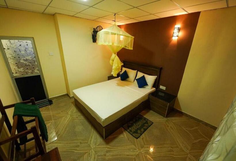 Quarto deluxe, Sigiri Close Up View Guest