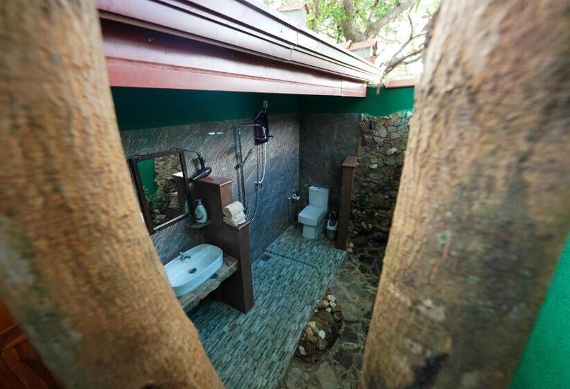 Vila Deluxe 1 Dormitori, Sigiri Close Up View Guest