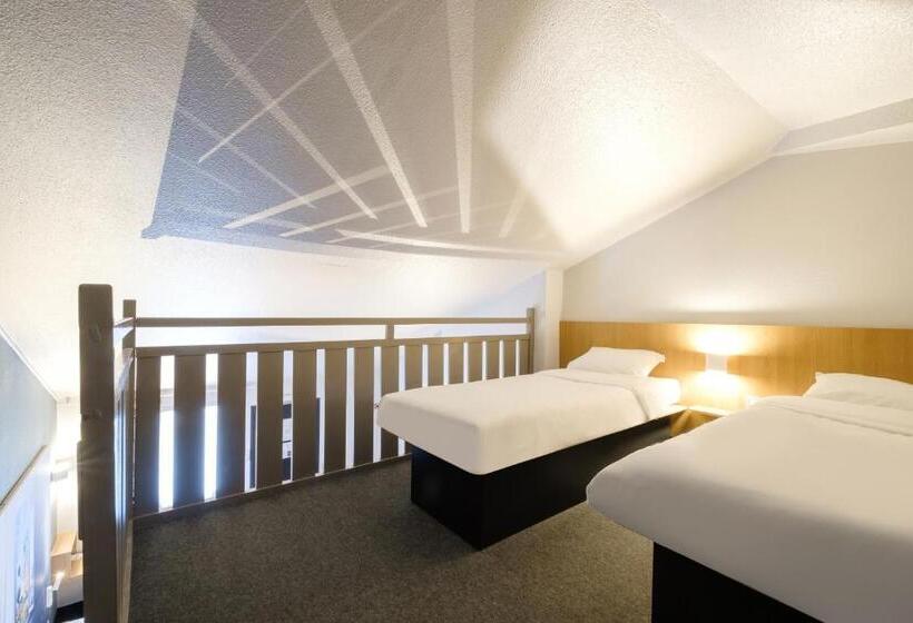 Четырехместный Номер Стандарт, B&b Hotel Calais Coquelles Tunnel Sous La Manche