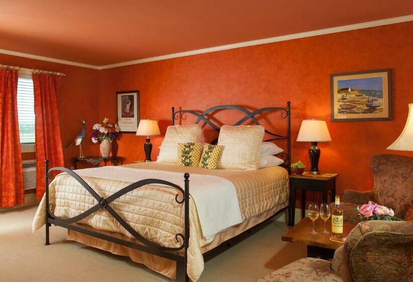 キングサイズベッドのスタンダードルーム, L Auberge Provencale Inn & Restaurant