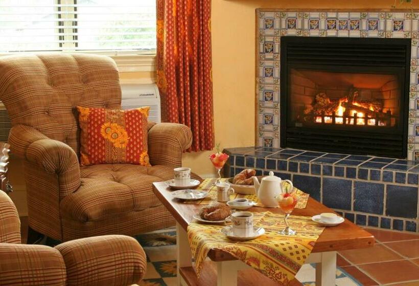 キングサイズベッドのスイートルーム, L Auberge Provencale Inn & Restaurant