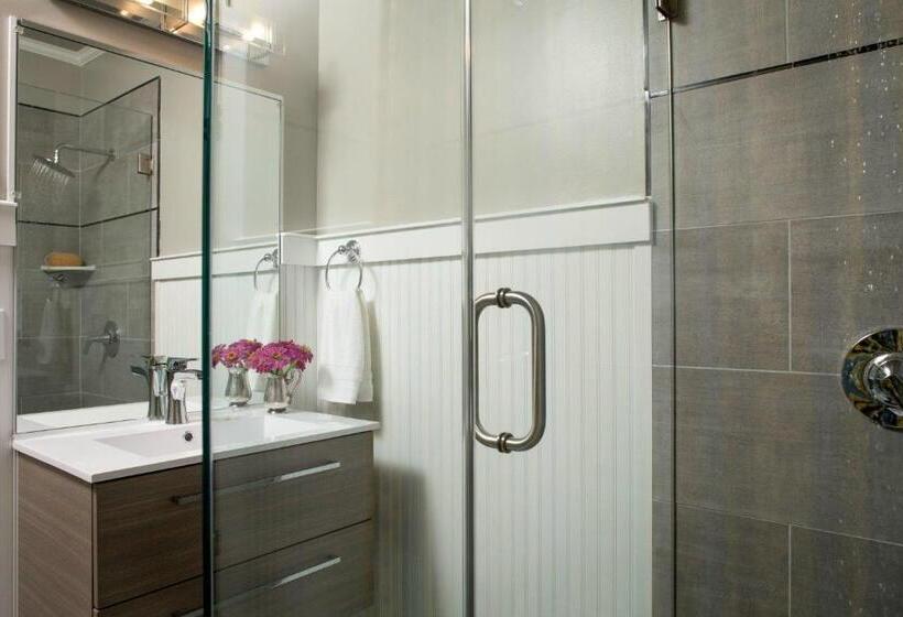 クイーンサイズベッドのスタンダードルーム, L Auberge Provencale Inn & Restaurant