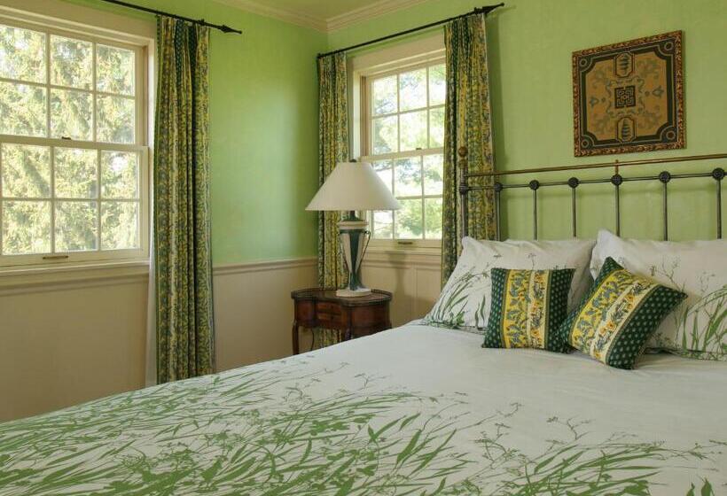 クイーンサイズベッドのスタンダードルーム, L Auberge Provencale Inn & Restaurant