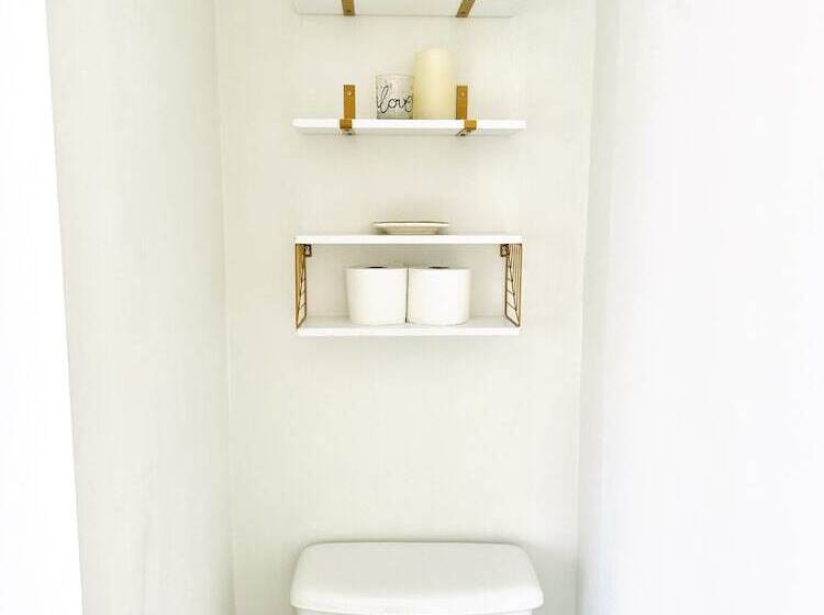 סוויטה דלוקס, Speedway Legacy Inn