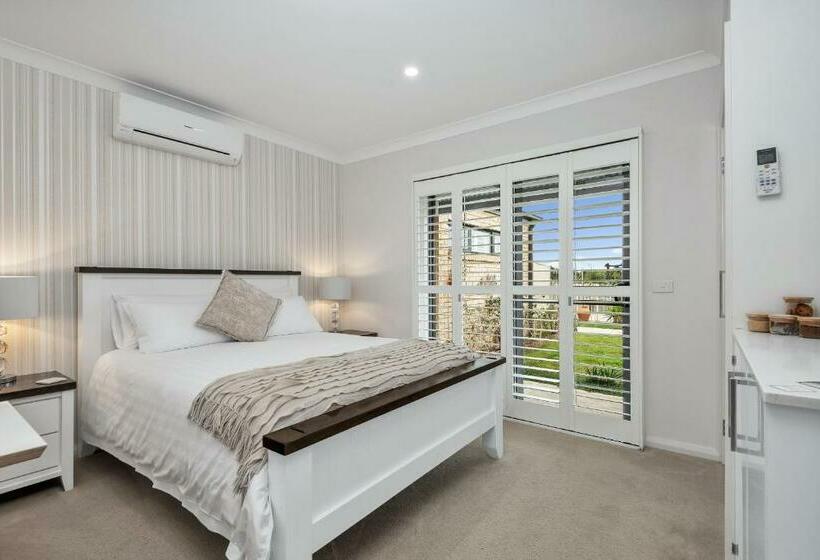 חדר סטנדרט עם ג'קוזי, The Oxley Estate