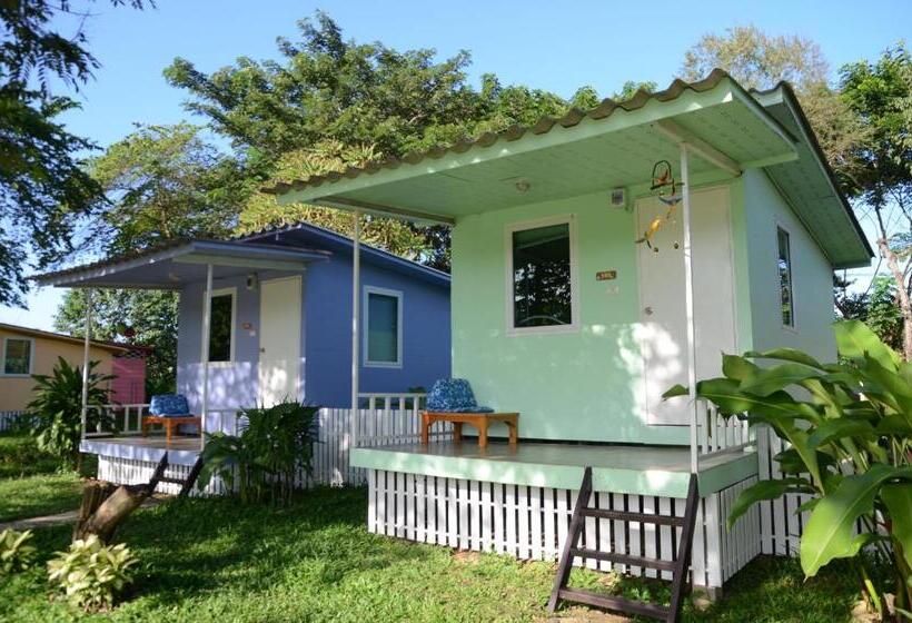 Bungalow Estándar Vista Río, Baan Pai Riverside Resort